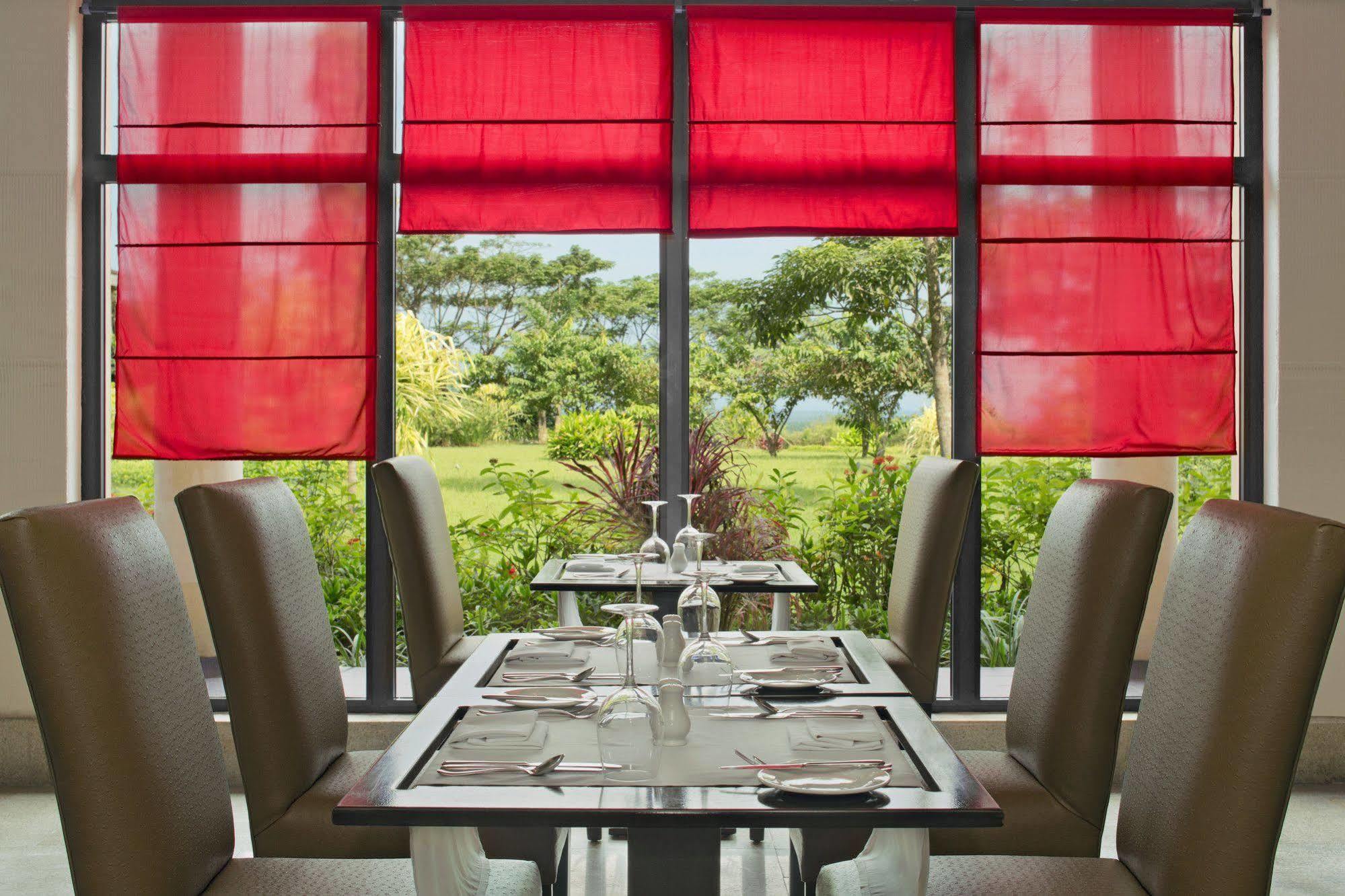 Ibom Hotel & Golf Resort Uyo 外观 照片